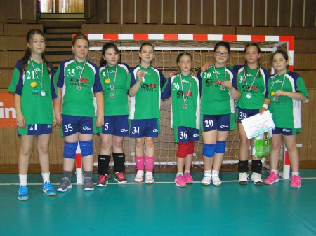 minihádzanárky FHT Košice na turnaji v Trenčíne 6-2016