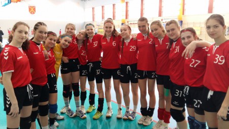 Krasnik (POL)4-2017 , 3.staršie žiačky